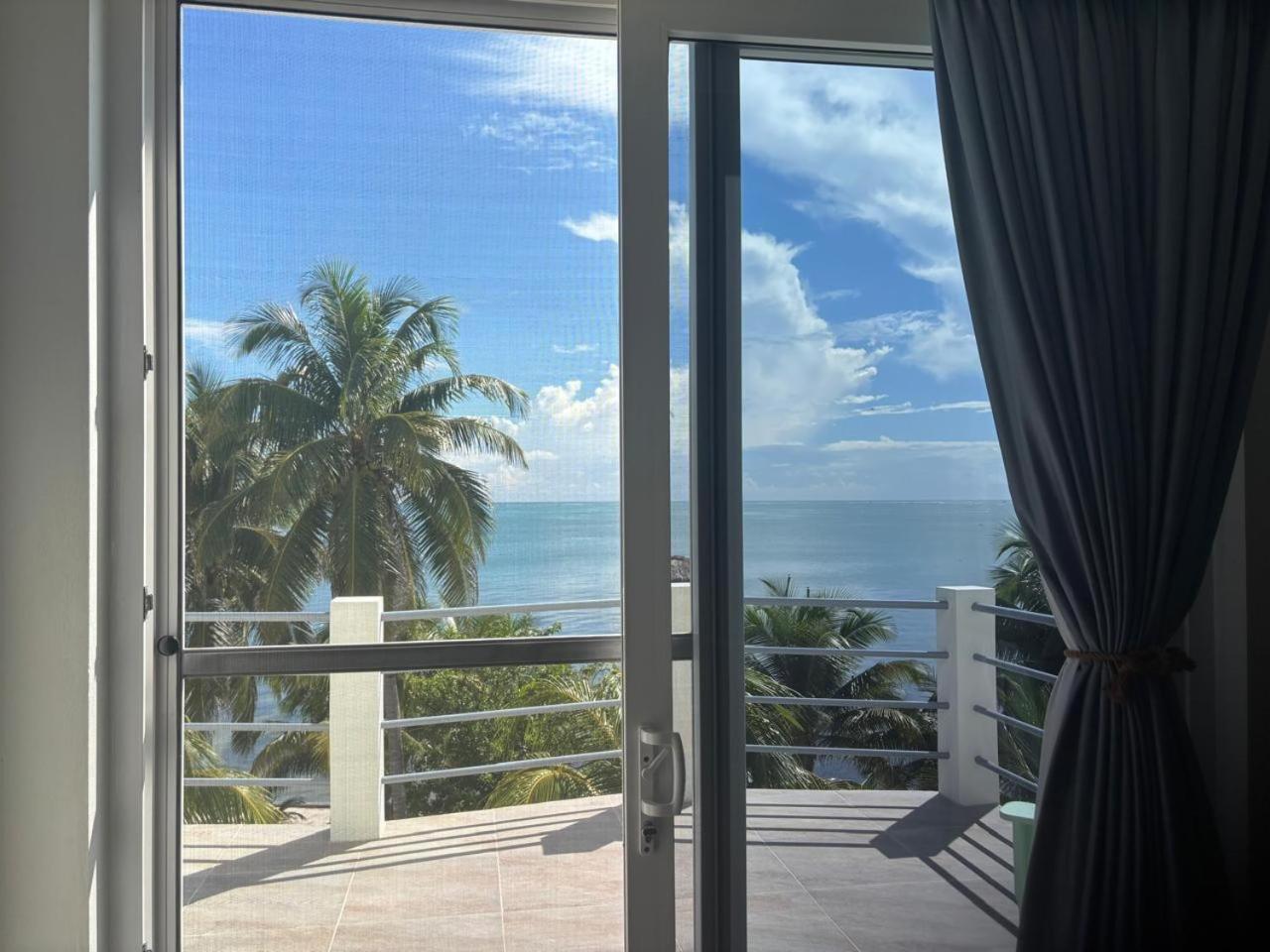 Ashton Court Belize 호텔 벨리즈 시티 외부 사진