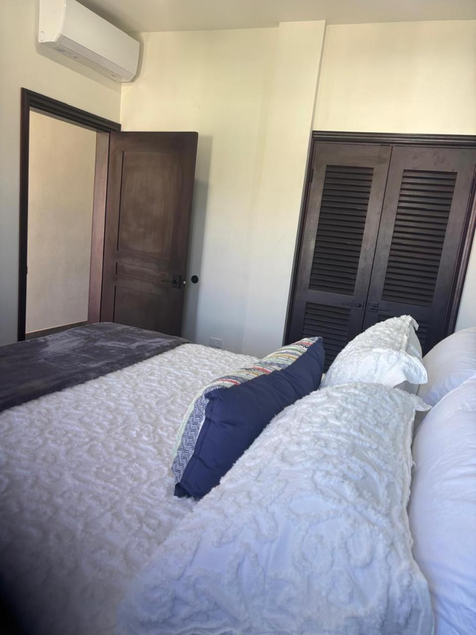 Ashton Court Belize 호텔 벨리즈 시티 외부 사진